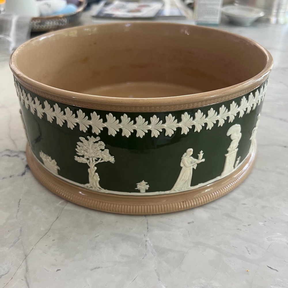 Antique Copeland‎ Late Spode Green Jasperware bowl or planter